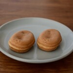 高山製菓 - びわ饅頭