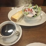 星乃珈琲店 - サラダ＆厚切りトースト星乃ブレンドL（税込600+120円）