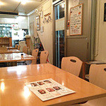 店内（テーブル席）