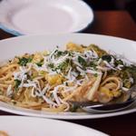トラットリア・築地パラディーゾ - 静岡産 釜揚げシラスと春キャベツ・アンチョビソースのリングイネ