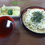 観梅食堂 - 手打山菜天ぷらうどん(780円)
            _2015-03-14