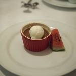 TRATTORIA GANZO - ボネ（ピエモンテ風チョコレートプリン）とフィオーレ　ディ　ラッテジェラート添え