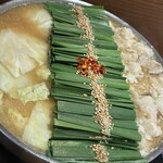 博多もつ鍋前田屋 - モツ鍋