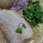 麺や而今 - 濃厚トリトン蟹そば半熟味付け煮玉子トッピング(2015/3)