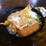 東京庵 - 天かつ丼(900円)　海老天2、とんかつ2