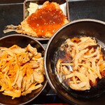 ゆで太郎 - 料理写真:もつ炒め&アジフライ&天抜き