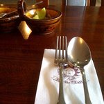 サンライス - お日様のロゴマーク。