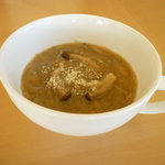 フォーレスト - 4種のきのこトローリオニオンスープ