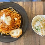 小さなパスタ屋tino - トマトソースパスタ大盛り①
