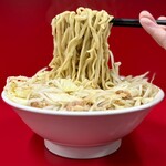 ラーメン二郎 - 麺リフト