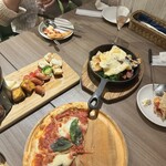 Cheese Meets Meat - 