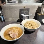 Hi-Fat Noodle BUTCHER’S - 料理写真: