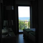 Hotel NH - 部屋から見るティレニア海