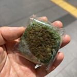 シャトレーゼ - 料理写真:粗搗き大福　よもぎ
