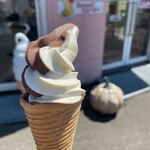 あいすの城 - 料理写真:ショコラミックス クリスピーコーン