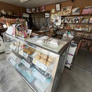 山川屋菓子店_2
