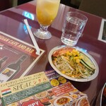 SITAL - 駅前でよく配っているチラシを持っていきました！