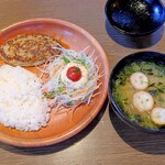 びっくりドンキー - 料理写真:ディッシュランチ(S)1,040円
