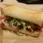 BUNK SANDWICHES Mita seizaka ten - BLT Sandwich S (JPY 490)