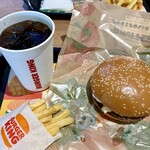 バーガーキング - ドリンク写真:スモーキーBBQワッパーセット（今回はコカコーラとフライドポテトを選択）