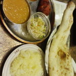 INDIAN RESTAURANT AHILYA - チキンキーマ、ナスとジャガイモのカレー