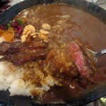 樹々 - ステーキカレーはヒレステーキ８０ｇ