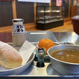 Cafe シネマ倶楽部_1