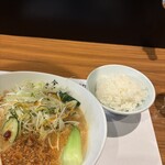 スプレッド - 坦々麺 鶏チャーシュー ねぎ +ごはん