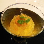 ポエシア - 人参のエスプーマとコンソメジュレ 北海道産生雲丹とともに
      