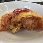 自由軒 - しっとりケチャップライス