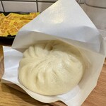 丑丑豚まん - 豚まん 1個 190円