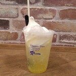 ディッパーダン - フロート（オレンジソーダ）390円