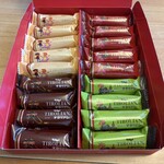 千鳥屋 - 料理写真:チロリアンショート詰め合わせ１０８０円。