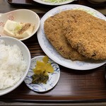 まりも食堂 - メンチカツ定食