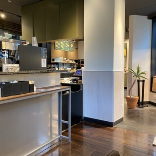 ベーカリー&カフェ 沢村_2