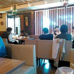 ボンベイ・インディアン・ダイニング - 内観。女子会をしてました。