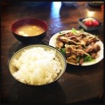 居酒屋幸 - ランチの鶏肉。香ばしくて美味い。