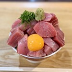 ビストロ酒場ブルボン - 料理写真:本マグロ丼（大）