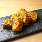 とうもろこしの藁焼き