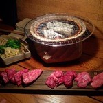 焼肉旬やさい ファンボギ - 熟成赤身盛り合わせ  熟成タン盛り合わせ