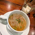 HAMBURG RESTAURANT Chami - 小海老のコンソメスープは、エビエキス満載♪
