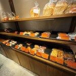ヤミー ベーカリー - 