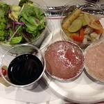 ソロ ピッツァ ナポレターナ ダ ピッコロ - ワインはプラカップです