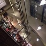 ソロ ピッツァ ナポレターナ ダ ピッコロ - 2F席を見上げる