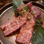 炭火焼肉 ホルモン にく式 - 