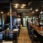 菊 - 店内全景