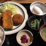 巣立つ魚金 - アジフライ定食　メンチカツつき1100円