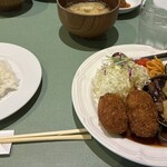 洋食クアトロ - 
