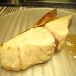 インダルジ - 鰆のポワレ　チコリ　あさりとエシャロット　焦がしバターのソース