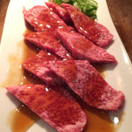 Sumibi Yakiniku Niku Nabeya Koube Biidoro - 